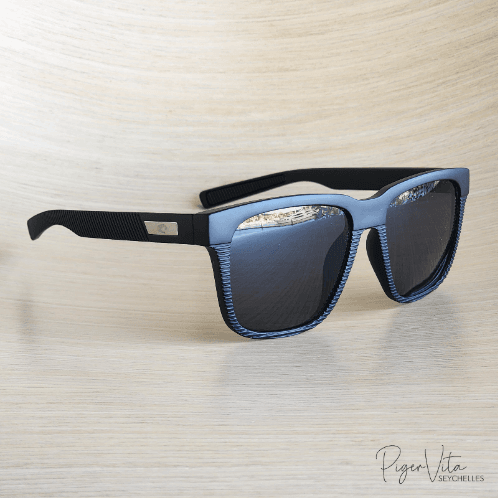 Curious Black Polarized & UV Protection Sunglasses