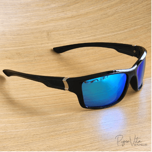 Lago Blue Polarized & UV Protection Sunglasses